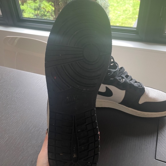 Jordan 1 White/Black - Picture 2 of 4